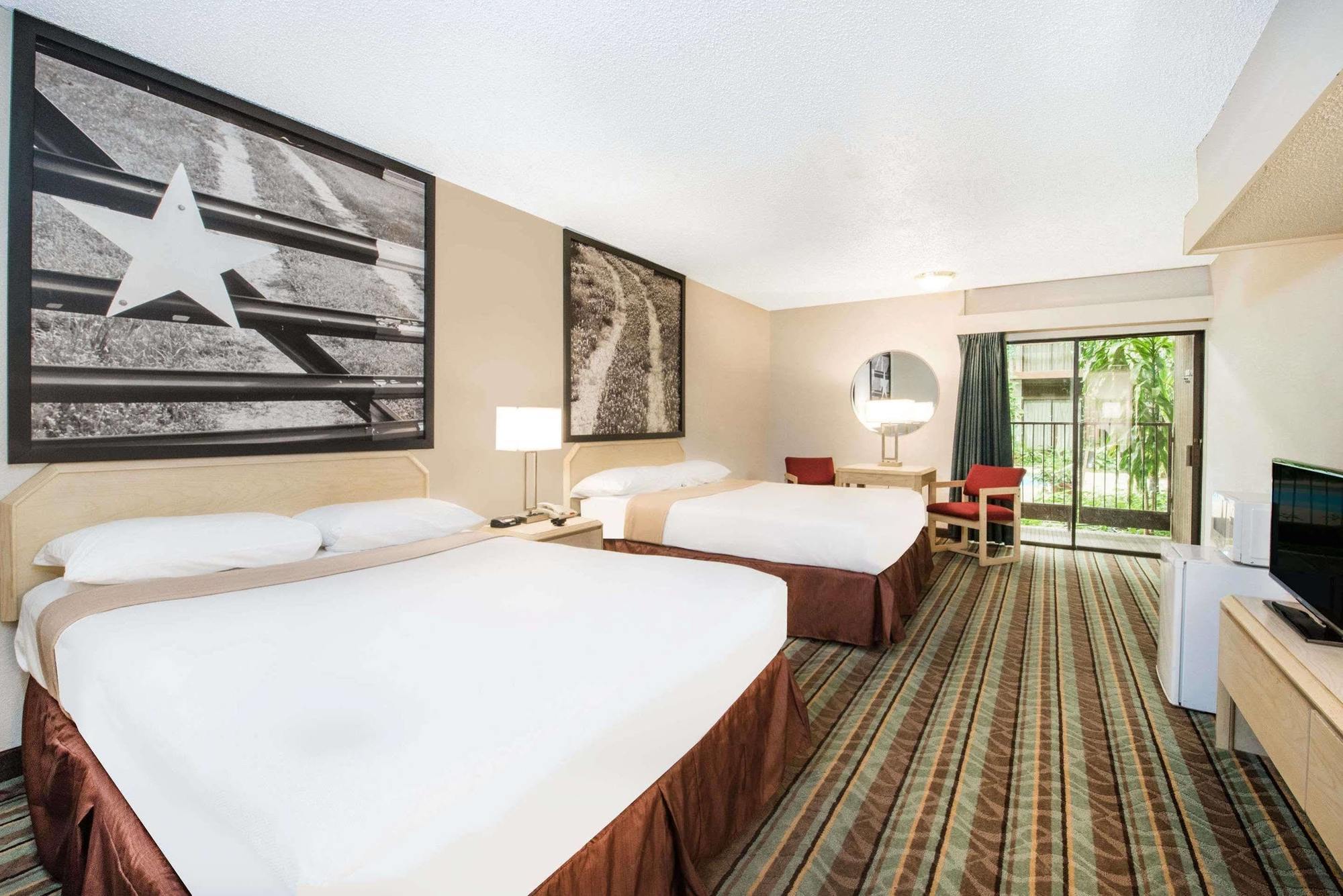 Hotel Super 8 By Wyndham Ozona Exterior foto